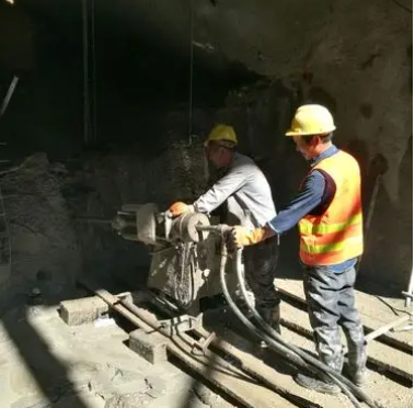 怀集水下抗分散灌浆料特点 水下不分散注浆料介绍