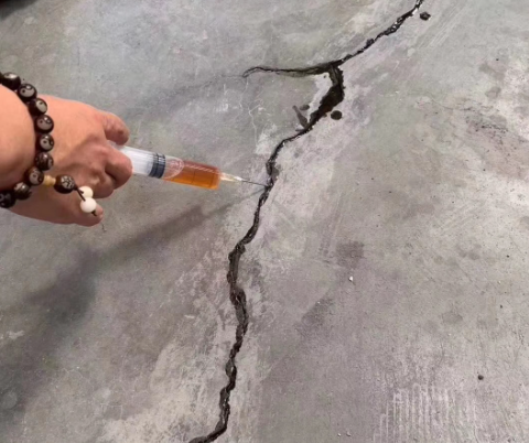 怀集混凝土裂缝修补技术详解​
